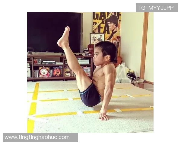 足球斯蒂文的传奇之路：从草根球员到世界巨星的奋斗故事